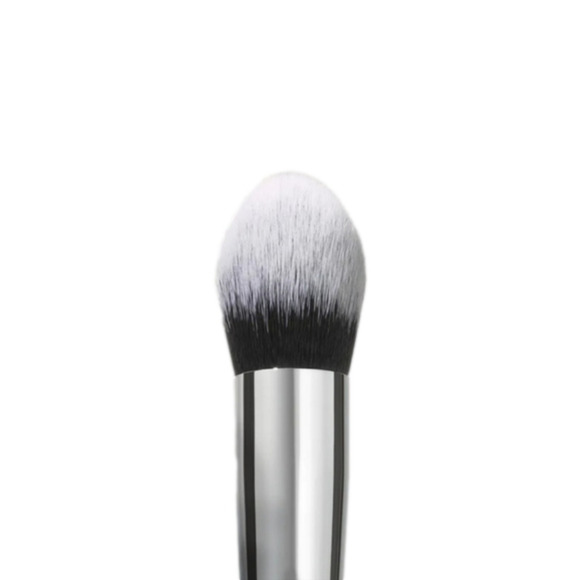 Zoeva 135 Petit Face Definer Brush - Picture 2 of 5